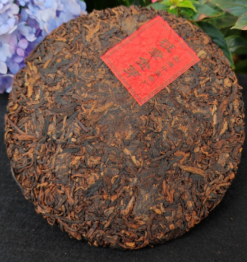 2017 Golden Bud Ripe Pu-erh Tea Cake