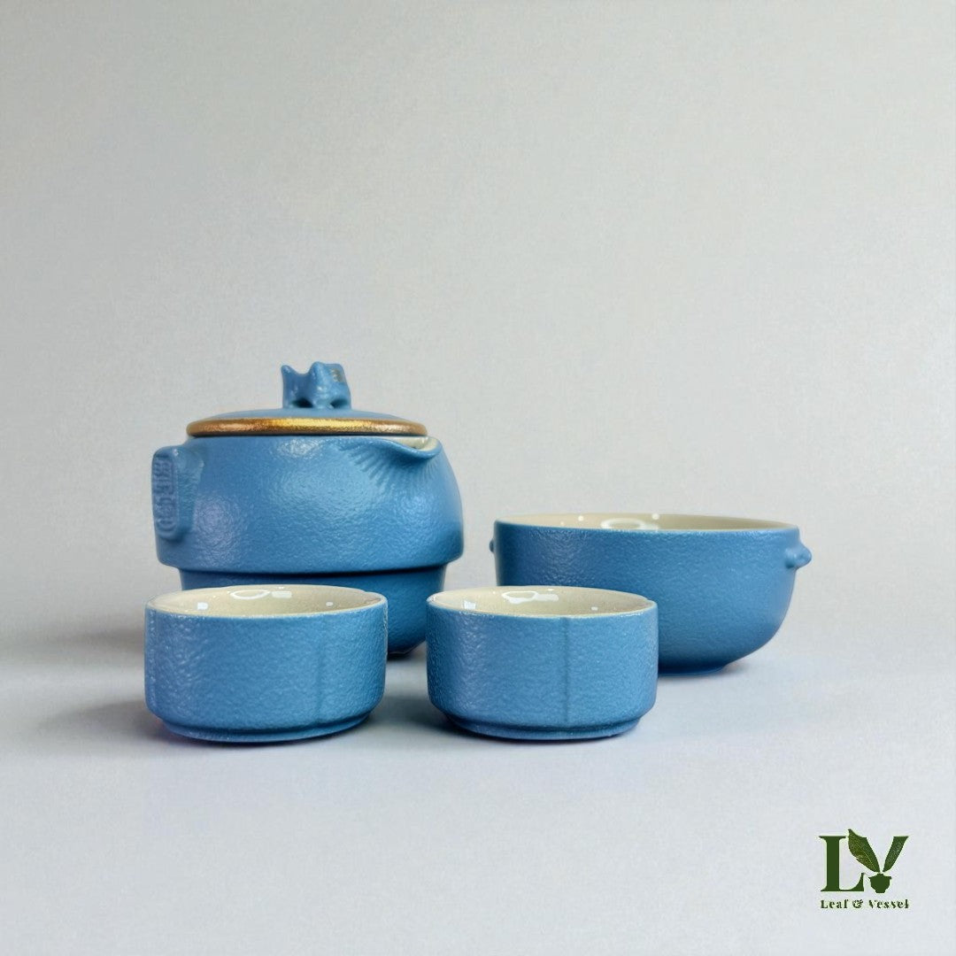 Hello Summer Tiger 5 Piece Portable Collection